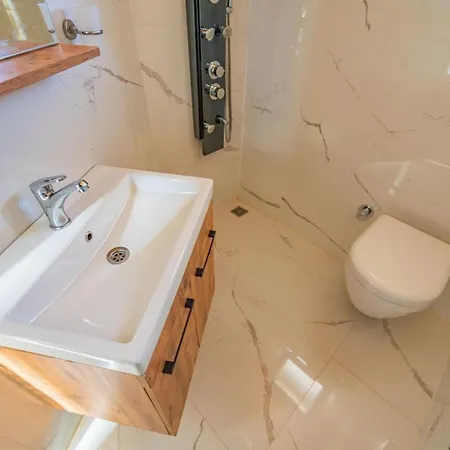 Mert - 1 Bedroom With Jacuzzi In Kalkan Villa